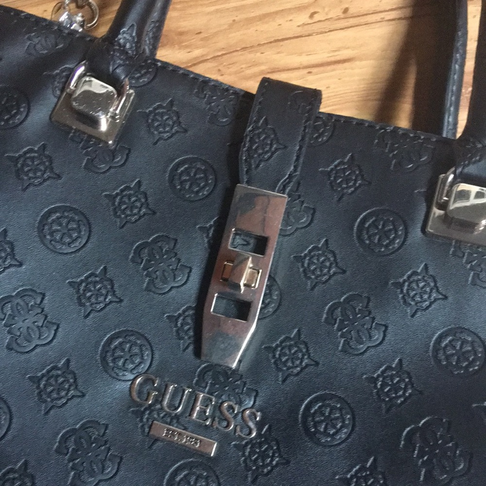 Guess 3 Section Bag - Picture 2 of 8